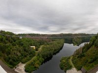 Hängebrücke und Teufelsmauer mit Schloss Blankenburg